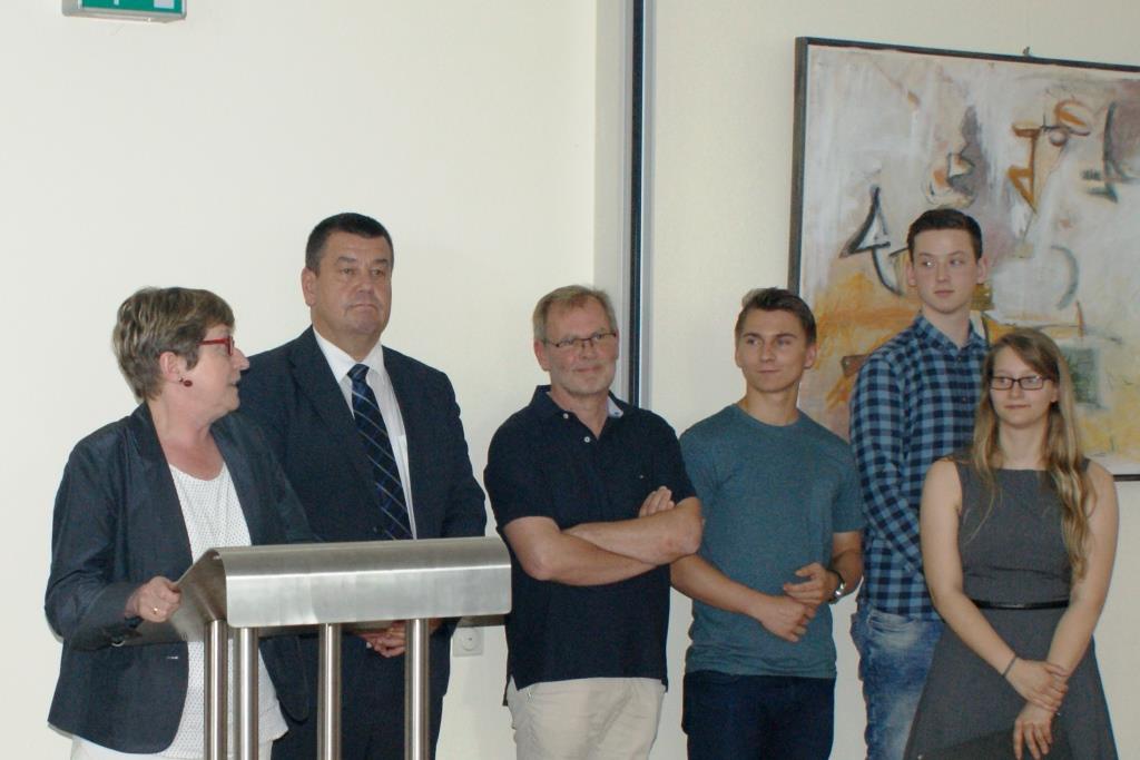 Jury mit Schulleitung